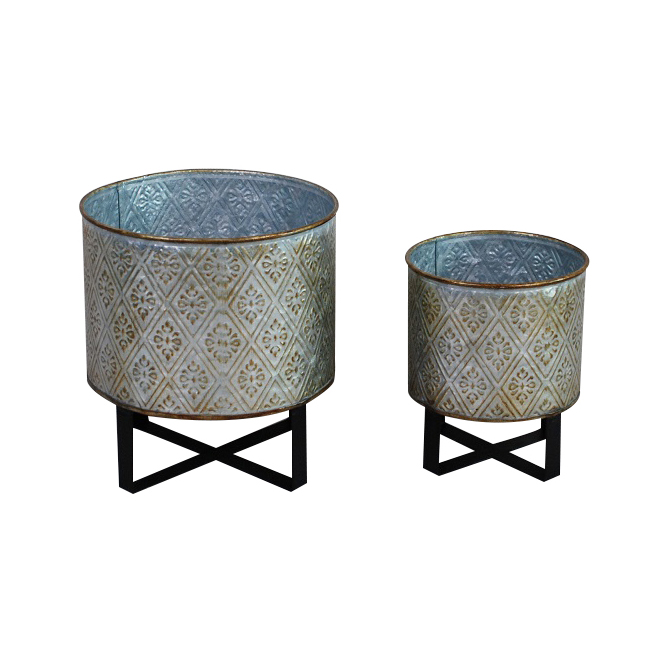 Galvanized Metal Planter Pot: Combining Style and Durability