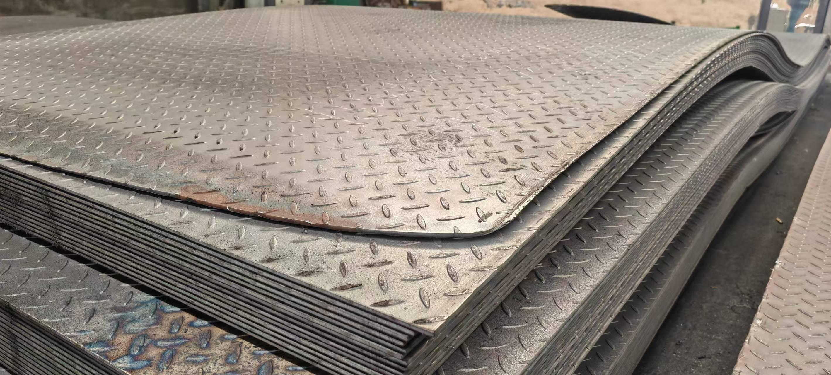 Best Checkered Plate Supplier: Key Factors to Consider Before You Buy